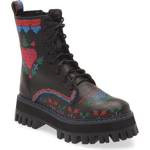 NWT Farm Rio Stitched Lace Up Boots - Picture 1 of 13